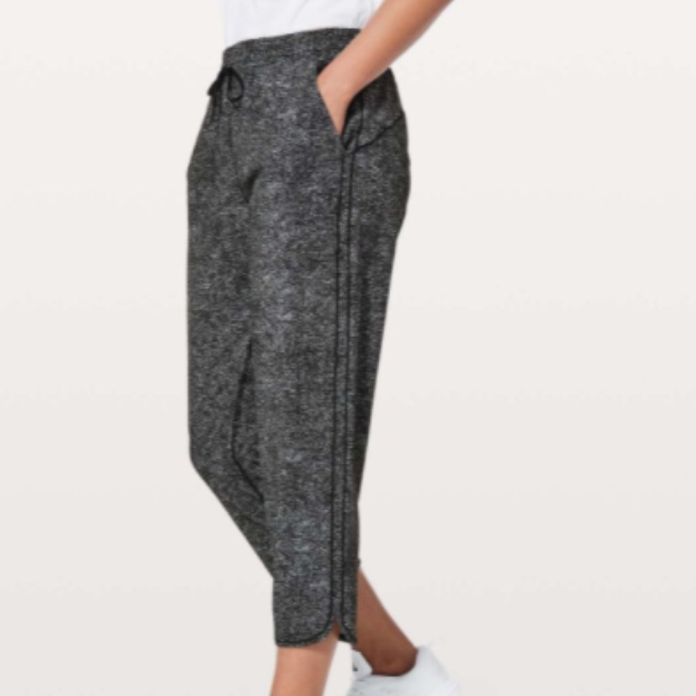 lululemon | Keep It Classic 23" Crop